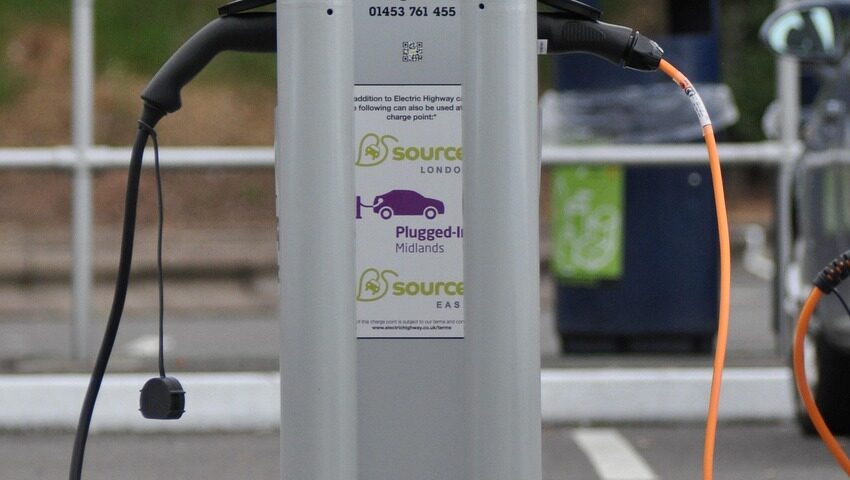 Weekly Economic News Roundup and EV chargers