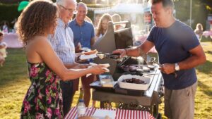 Weekly Economic News Roundup and Econlife Quiz | Holidays