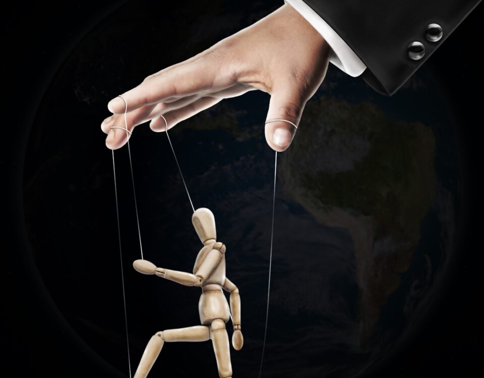 puppet creeping toward command